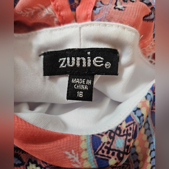 Zunie Sleeveless Dress - Picture 6 of 6